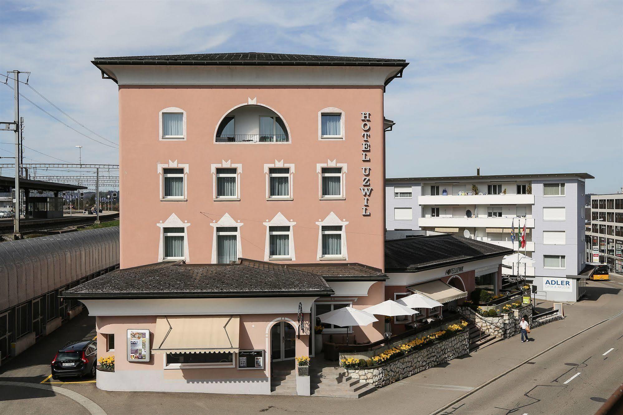 Hotel Uzwil מראה חיצוני תמונה